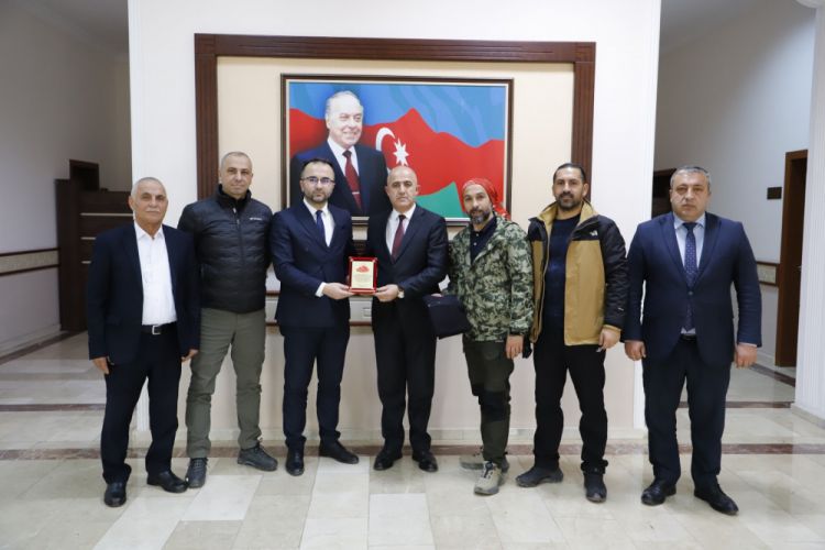 Türkiyəli alpinistlər Haçadağa 10-cu zirvə yürüşünə hazırlaşırlar<font color=red> - FOTOLAR</font>