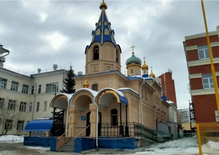 Rusiyada kilsə ziyarətçilərinə bıçaqla hücum edilib, yaralananlar var