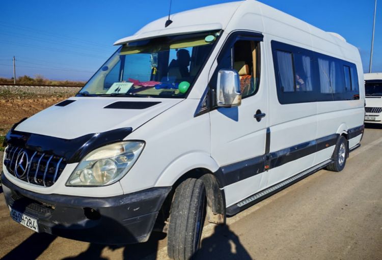 Hadrut və Qırmızı bazar qəsəbələrinə 30 ailə yola salınıb<font color=red> - FOTOLAR</font>