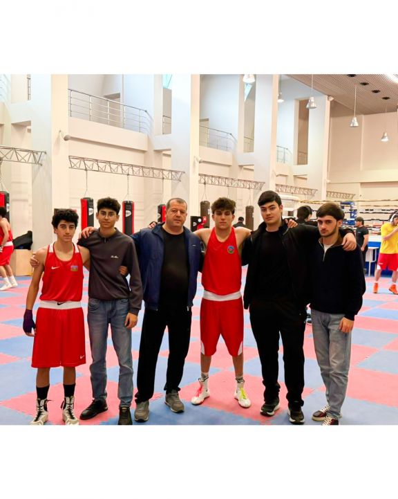 Haxverdi Həsənov ölkə çempionatının mükafatçısı olub<font color=red> - FOTOLAR</font>