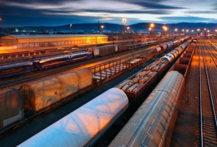 Azərbaycandakı nəqliyyat dəhlizləri ilə daşınan yükün həcmi açıqlanıb