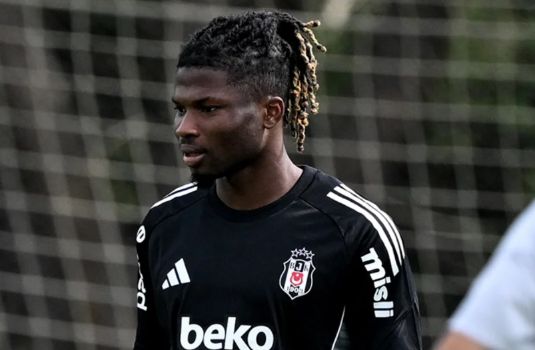 "Beşiktaş" futbolçusunun zədəsi ilə bağlı son durumu açıqlayıb