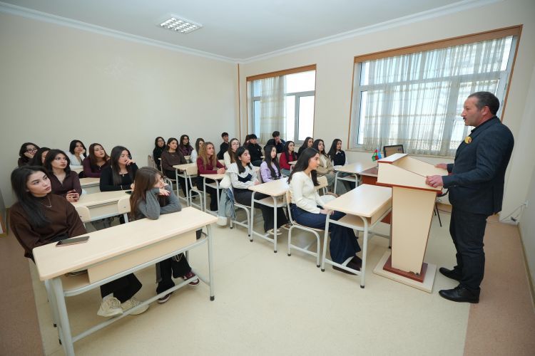 Naxçıvan Dövlət Universitetində yaz semestrinin ilk dərslərini şəhid ailələri və qazilər keçib<font color=red> - VİDEO</font>