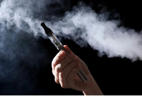Qadağan edilən yerlərdə elektron siqaret çəkənlər 30 manat cərimə ediləcək