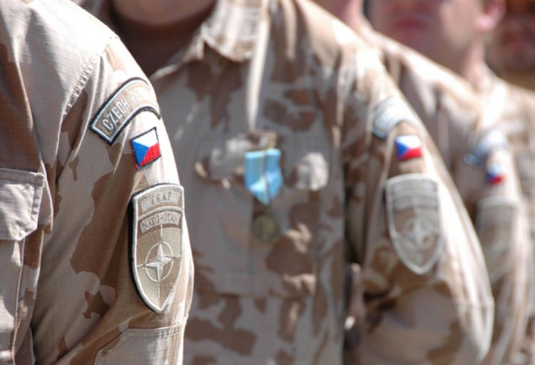 Çexiyada hərbi xidmətə maraq artır