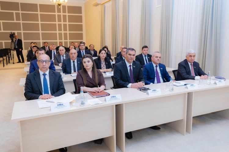 Ali Məclisin yaz sessiyasının növbəti iclası keçirilib<font color=red> - FOTOLAR</font>