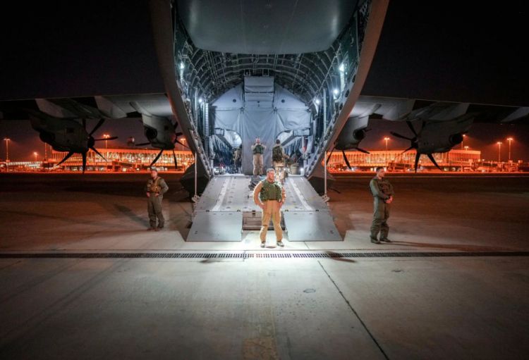 Almaniya daha bir qrup hərbçini İraqdan çıxarıb