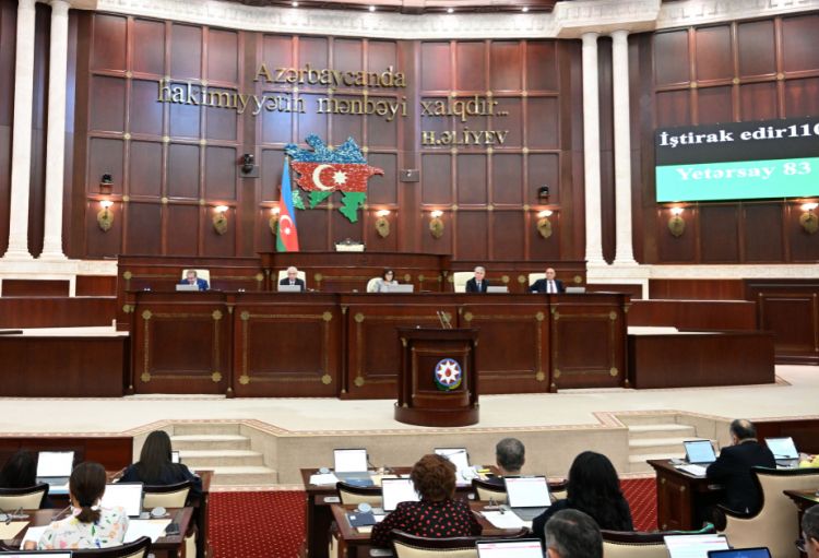 Milli Məclisin növbəti plenar iclası keçirilir