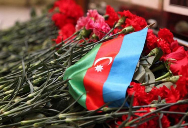 İtkin şəhid Mehriban Qarayeva Sumqayıt Şəhidlər xiyabanında torpağa tapşırılıb