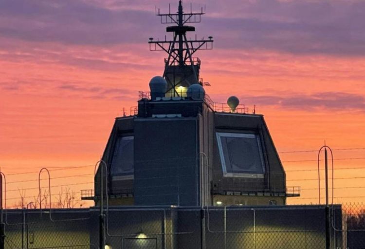 Polşada mühafizə olunan hərbi obyektlərə Çin istehsalı olan maşınların girişi qadağan edilib