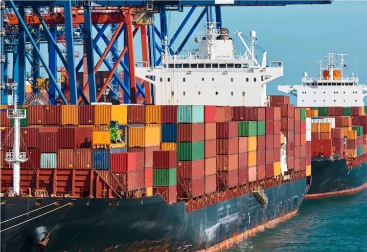 Azərbaycanda ötən ay dəniz nəqliyyatı ilə 660 min tona yaxın yük daşınıb