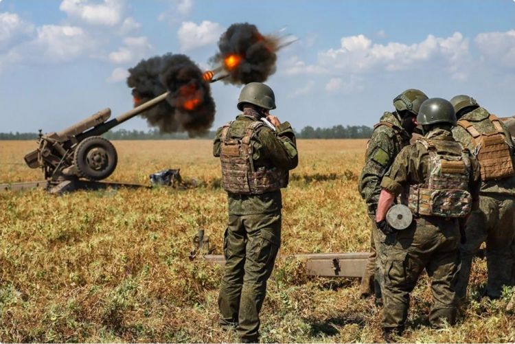 Ukrayna Rusiyanın neft anbarına, gəmilərinə və təyyarələrinə zərbələr endirib