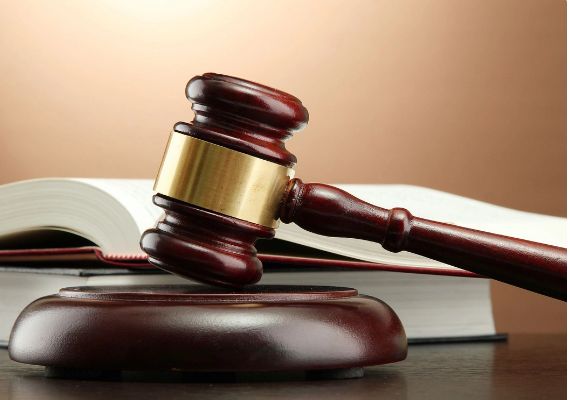 ABŞ səfirliyinin yarım milyon manatdan artıq pulunu ələ keçirməkdə ittiham edilən şəxsə hökm oxunub