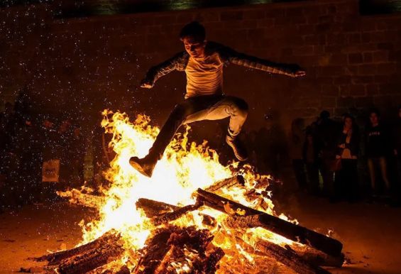 FHN Novruz çərşənbələrində yanğın təhlükəsizliyi ilə bağlı əhaliyə müraciət müraciət edib<font color=red> - VİDEO</font>