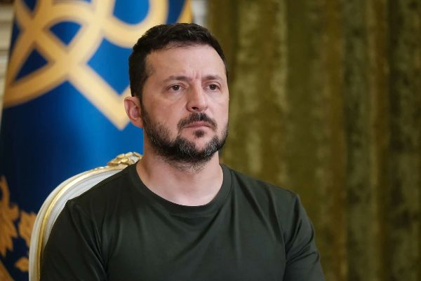 Zelenski: Bu gün düz dörd ildir ki, Putin Kiyevi üç günə alır