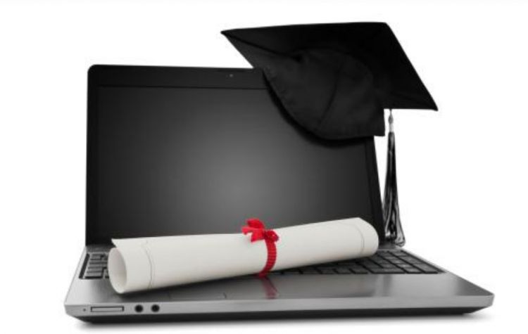 Nazirlik rəsmisi: Bu ildən diplom və attestatlar elektron şəkildə təqdim ediləcək