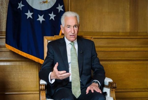 Fransa XİN ABŞ səfirinin hökumət binalarına girişinə qadağa qoyub