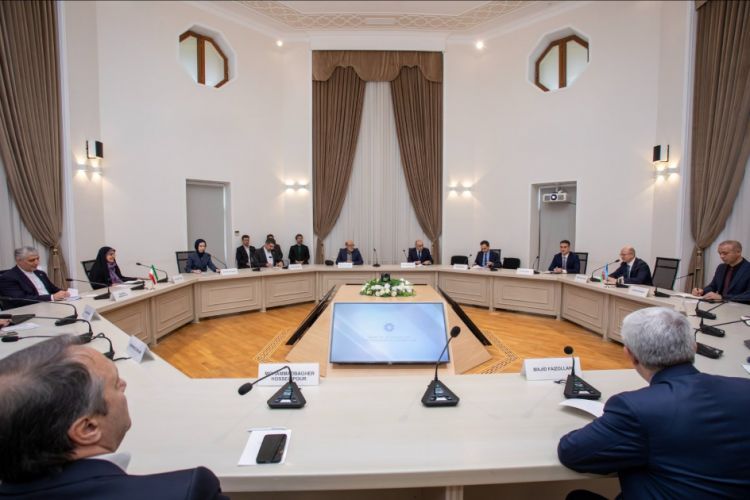 Azərbaycan və İran elektrik enerjisinin ixracı ilə bağlı müzakirələr aparıb