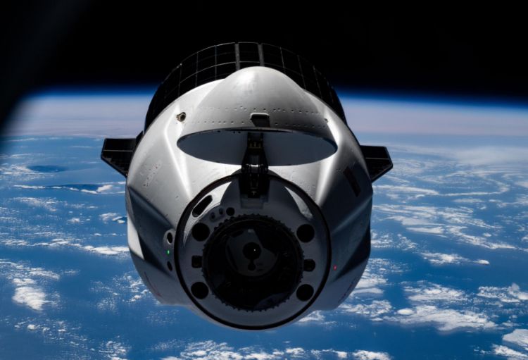 NASA “SpaceX Dragon” kosmik gəmisini qarşılamağa hazırlaşır