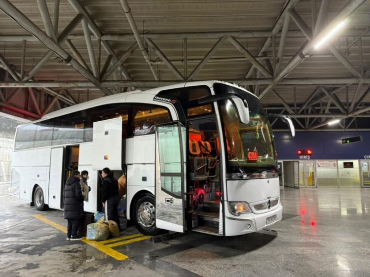 Bakı-Laçın reysi üzrə ilk avtobus yola düşüb<font color=red> - FOTOLAR</font>