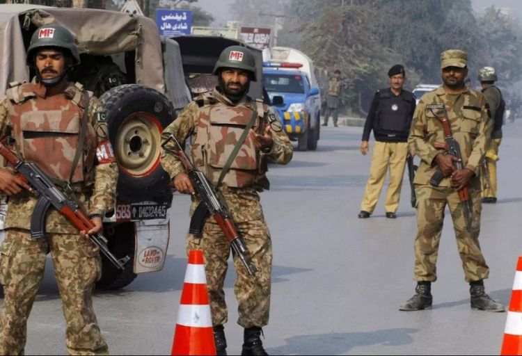 Media: Pakistan hücum təhdidi səbəbindən təhlükəsizlik tədbirlərini gücləndirib