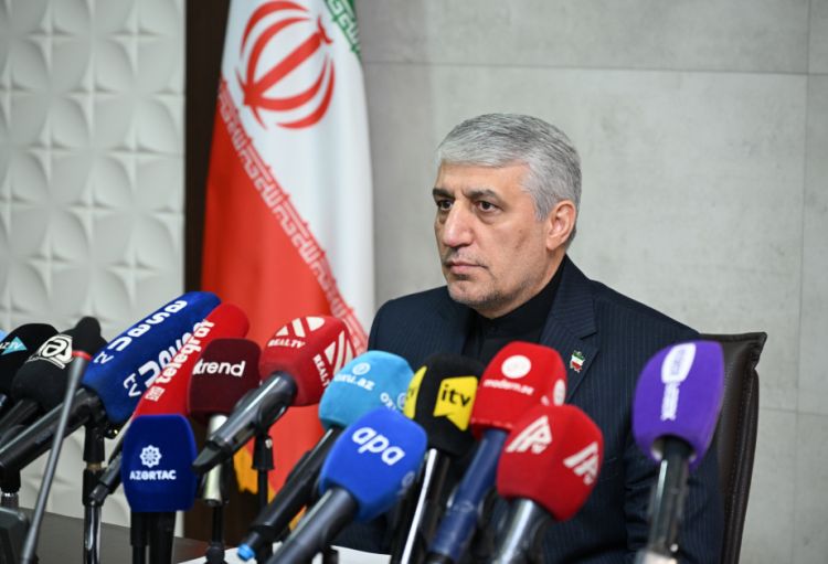 İran səfiri Azərbaycan dövlətinə və xalqına minnətdarlığını bildirib