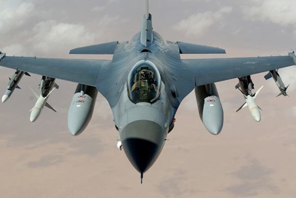 Yunanıstan Kiprə iki freqat və F-16 qırıcıları göndərir
