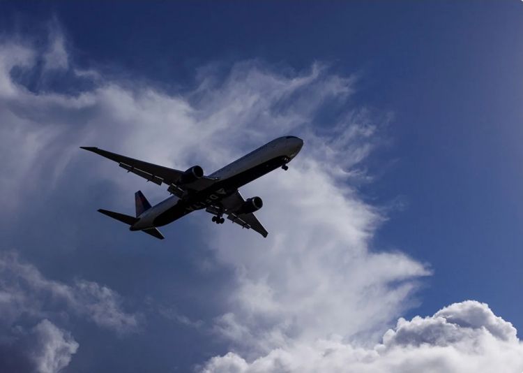 Dubay aeroportu günün ilk reysini həyata keçirib