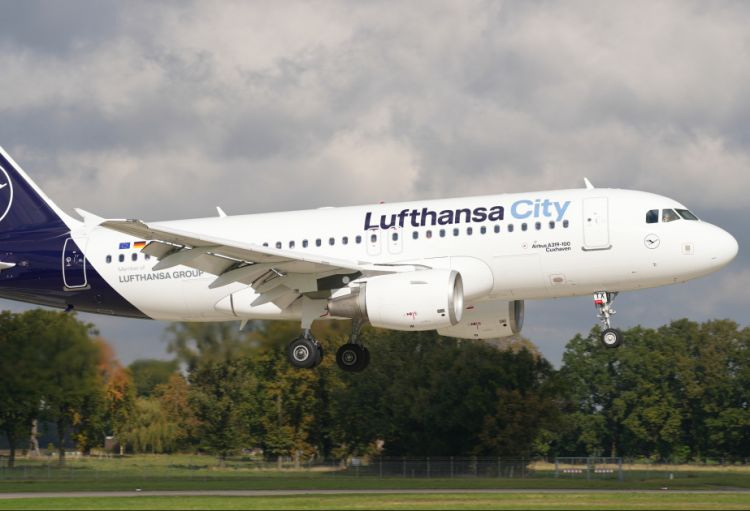 Almaniya hökuməti Yaxın Şərqdə qalan vətəndaşlarını təxliyə etməyə hazırlaşır