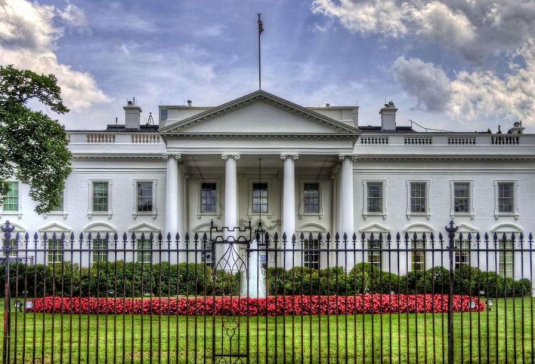 ABŞ vətəndaşlarını 10-dan çox ölkəni dərhal tərk etməyə çağırıb