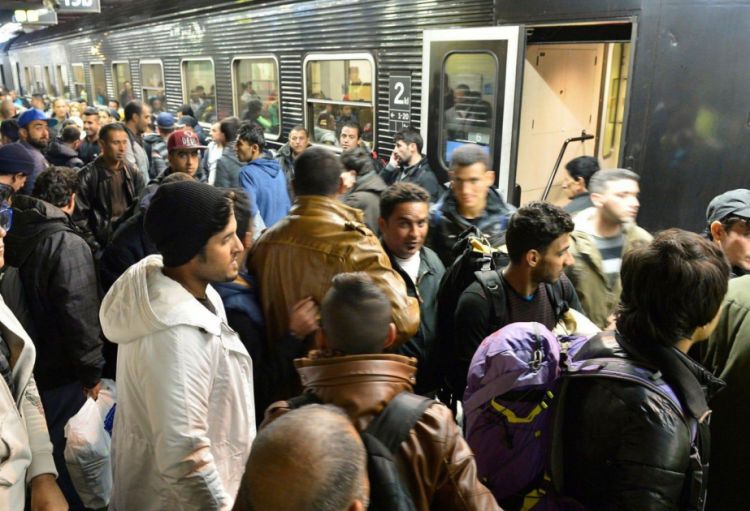 İsveçin miqrasiya siyasəti getdikcə sərtləşir