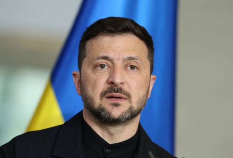 Zelenski Ukrayna Silahlı Qüvvələrinin cənubdakı əks-hücumu haqqında danışıb
