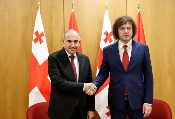 Paşinyanla Kobaxidze Cənubi Qafqazda sülhün və sabitliyin möhkəmləndirilməsini müzakirə ediblər