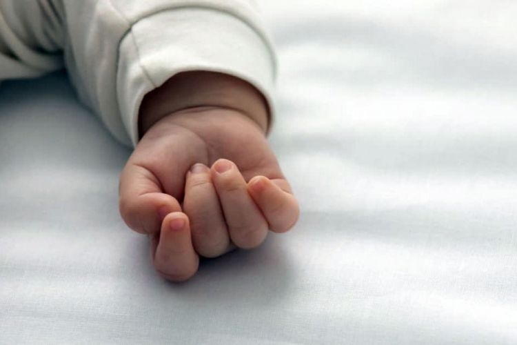 Keçən il nikahdankənar doğulan uşaqların sayı açıqlanıb