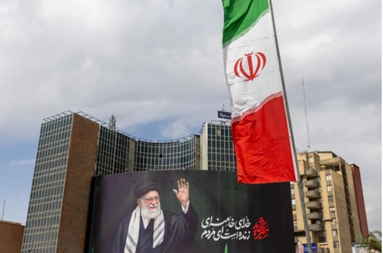 İran təhlükəsizlik səbəbindən Xameneinin varisinin təyinatını təxirə salıb