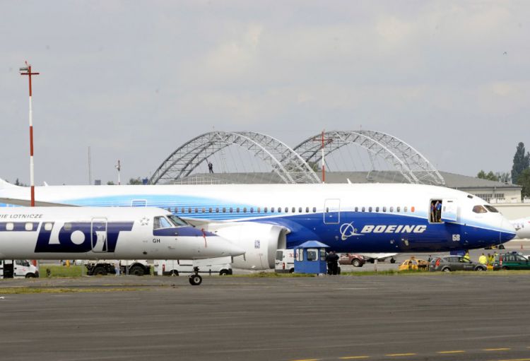 Polşa hava məkanını bağlayır