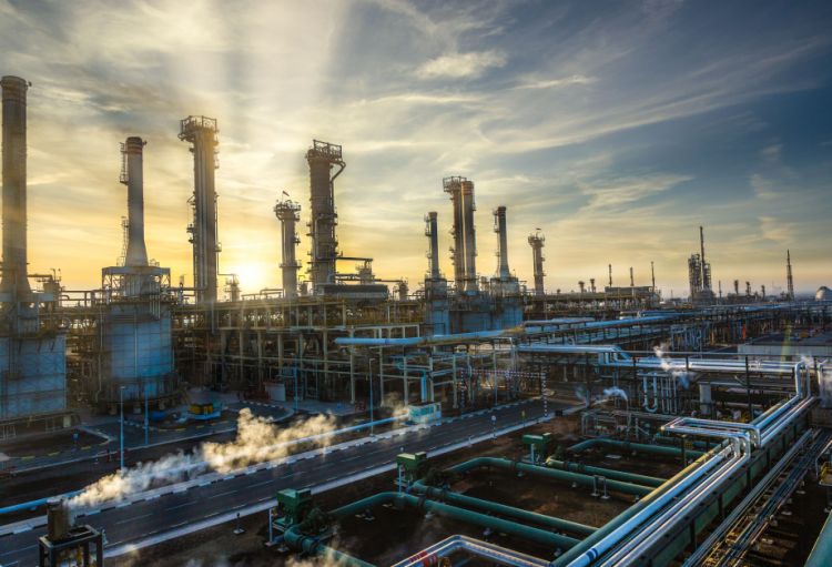 Birləşmiş Ərəb Əmirliklərinin ən böyük neft emalı zavodu fəaliyyətini dayandırıb