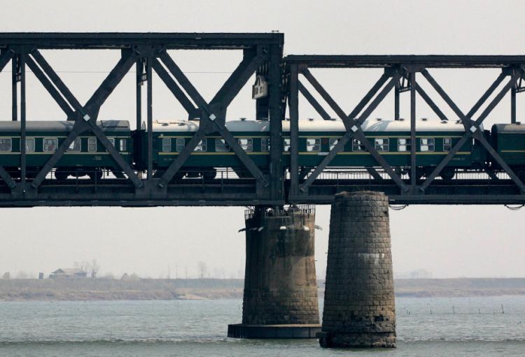 Çin və Şimali Koreya arasında sərnişin qataralarının hərəkəti bərpa olunub