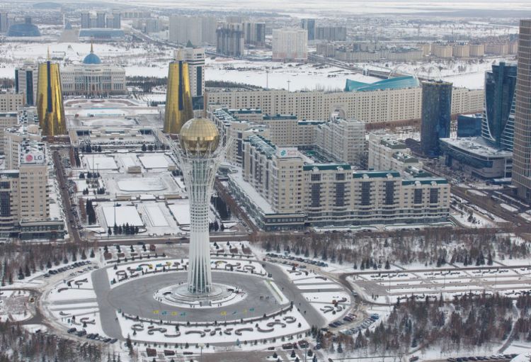 Qazaxıstanlılara referendum öncəsi fırıldaqçılar barədə xəbərdarlıq edilib