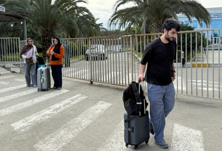 İrandan təxliyə: 6 ölkənin 60 vətəndaşı təxliyə olunub