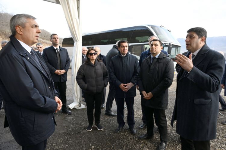 Əlaqələndirmə Qərargahının üzvlərinə Azıx mağarasının infrastrukturunun inkişaf konsepsiyası təqdim olunub<font color=red> - FOTOLAR</font>