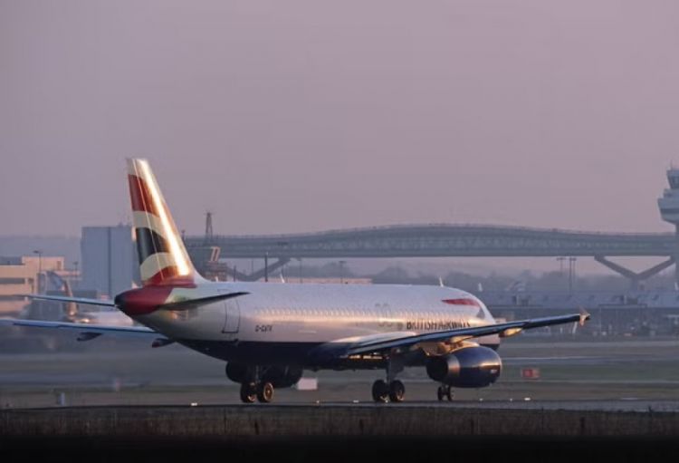 “British Airways” Yaxın Şərqə uçuşların təxirə salınması müddətini uzadıb