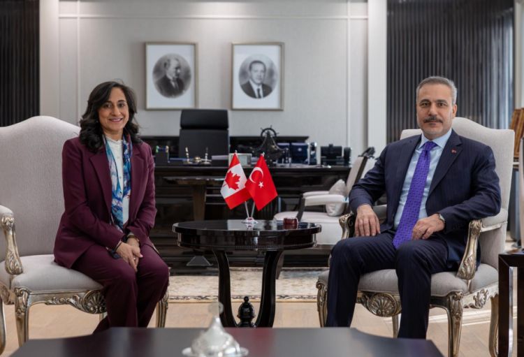 Hakan Fidan: Ankara böhranın bölgəyə yayılmasının qarşısını almağa çalışır