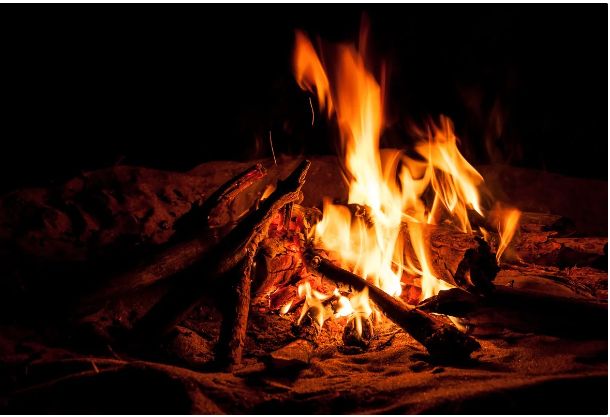 Builki çərşənbə tonqallarında üç nəfər yanıq xəsarəti alıb