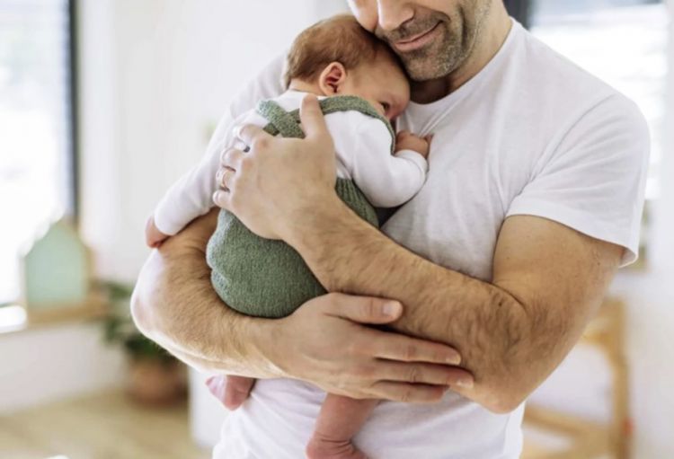 Nazirlik: Ödənişli atalıq məzuniyyəti uşağın doğulmasından əvvəlki və sonrakı dövrləri əhatə edir