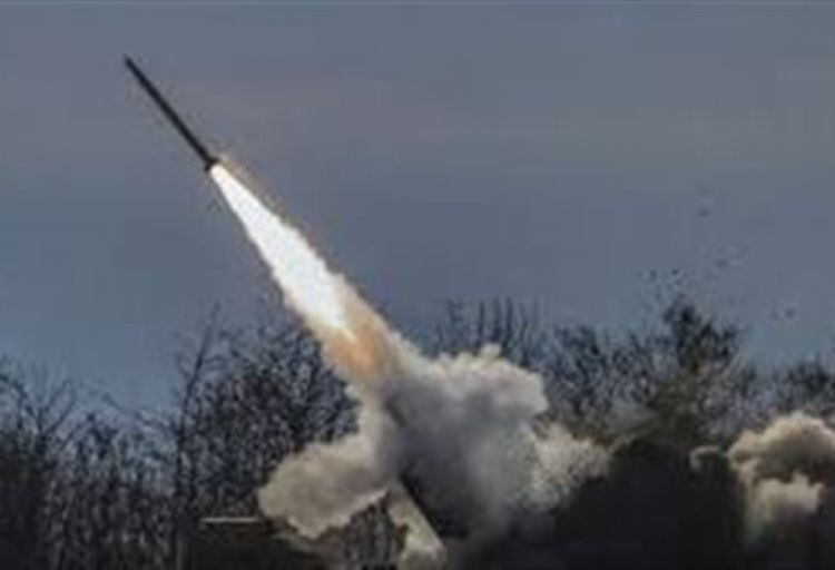 Ər-Riyadda ballistik raketin qəlpələri 4 əcnəbini yaralayıb