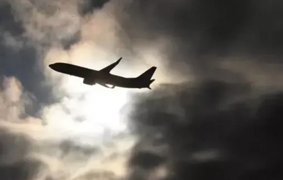 İraq hava məkanını martın 22-dək bağlayıb