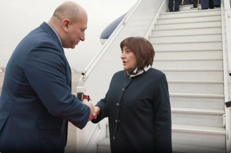 Azərbaycan nümayəndə heyəti II İliyanın dəfn mərasimində iştirak etmək üçün Tbilisiyə gəlib