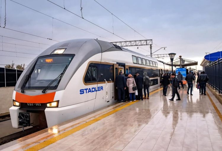 ADY yağışlı və küləkli hava şəraitinin yarada biləcəyi çətinliklərlə bağlı müvafiq tədbirlər görür