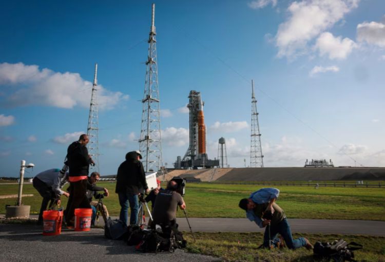 NASA Aya astronavtlar göndərməyə hazırlıq görür